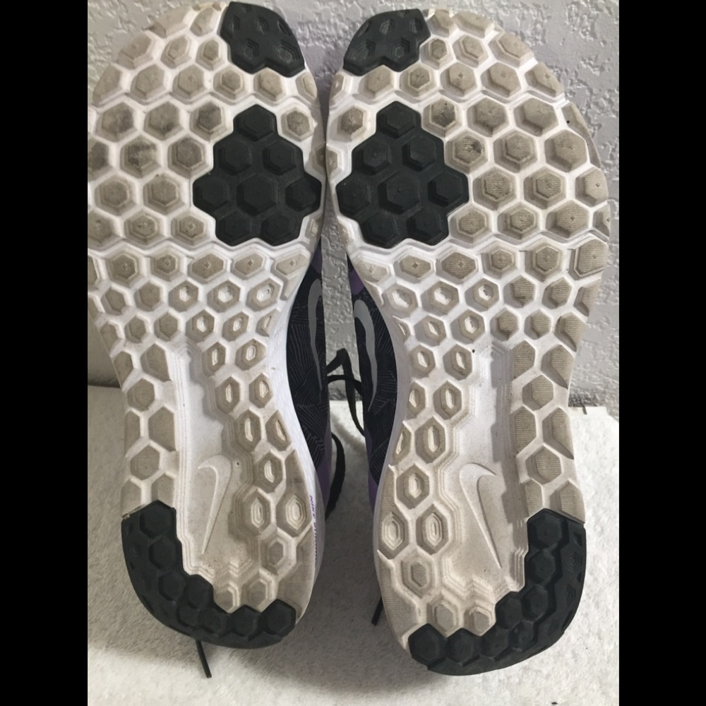 Nike running shoes - Picture 4 of 5